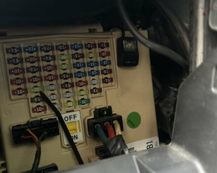 Серый Хендай Элантра, объемом двигателя 1.8 л и пробегом 214 тыс. км за 9100 $, фото 24 на Automoto.ua