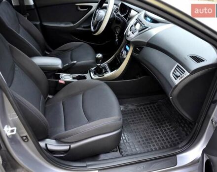 Серый Хендай Элантра, объемом двигателя 1.8 л и пробегом 160 тыс. км за 7500 $, фото 27 на Automoto.ua