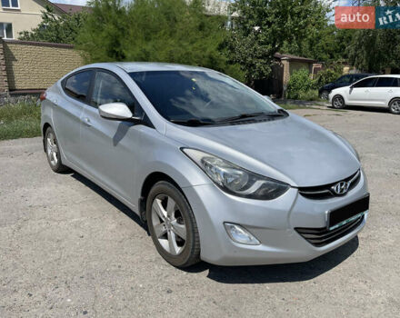 Сірий Хендай Елантра, об'ємом двигуна 1.8 л та пробігом 172 тис. км за 10500 $, фото 2 на Automoto.ua