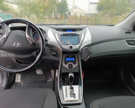 Хендай Элантра 2013 в Вараш (Кузнецовск) на Automoto.ua Серый Хендай Элантра, объемом двигателя 1.8 л и пробегом 181 тыс. км за 9200 $, фото 2 на Automoto.ua