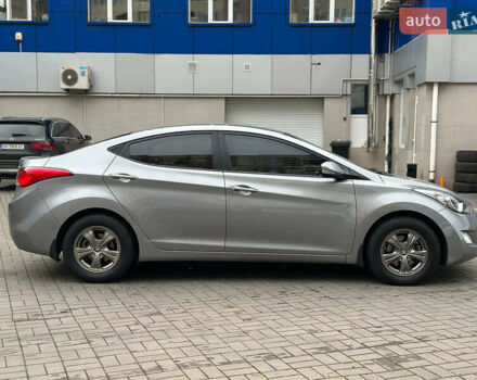 Серый Хендай Элантра, объемом двигателя 1.6 л и пробегом 133 тыс. км за 8690 $, фото 3 на Automoto.ua