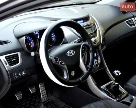 Серый Хендай Элантра, объемом двигателя 1.8 л и пробегом 160 тыс. км за 7500 $, фото 16 на Automoto.ua