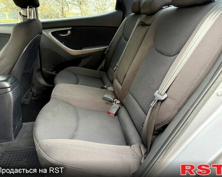 Хендай Элантра 2013 в Днепре (Днепропетровске) на Automoto.ua Серый Хендай Элантра, объемом двигателя 1.8 л и пробегом 146 тыс. км за 9300 $, фото 4 на Automoto.ua