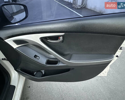 Хендай Элантра 2014 в Днепре (Днепропетровске) на Automoto.ua Серый Хендай Элантра, объемом двигателя 1.6 л и пробегом 95 тыс. км за 8800 $, фото 13 на Automoto.ua