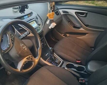 Сірий Хендай Елантра, об'ємом двигуна 1.8 л та пробігом 100 тис. км за 9000 $, фото 5 на Automoto.ua