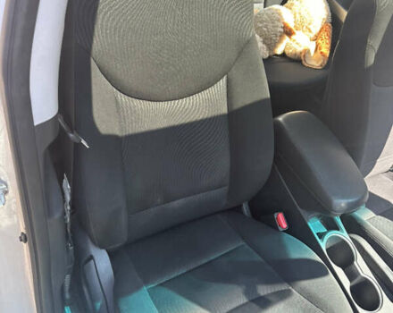 Серый Хендай Элантра, объемом двигателя 1.8 л и пробегом 116 тыс. км за 8000 $, фото 9 на Automoto.ua