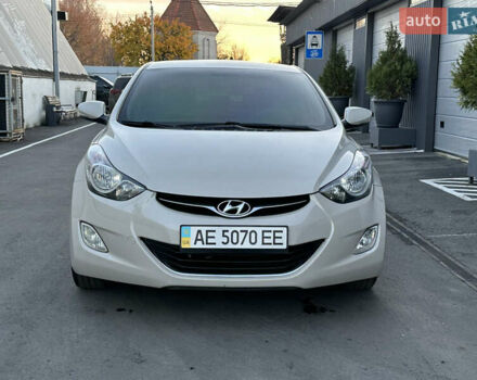 Хендай Элантра 2014 в Днепре (Днепропетровске) на Automoto.ua Серый Хендай Элантра, объемом двигателя 1.6 л и пробегом 95 тыс. км за 8800 $, фото 2 на Automoto.ua
