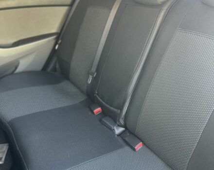 Серый Хендай Элантра, объемом двигателя 1.8 л и пробегом 165 тыс. км за 9000 $, фото 4 на Automoto.ua