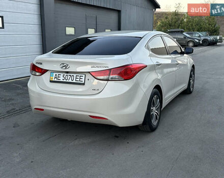 Хендай Элантра 2014 в Днепре (Днепропетровске) на Automoto.ua Серый Хендай Элантра, объемом двигателя 1.6 л и пробегом 95 тыс. км за 8800 $, фото 6 на Automoto.ua