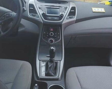 Серый Хендай Элантра, объемом двигателя 1.8 л и пробегом 112 тыс. км за 9300 $, фото 7 на Automoto.ua