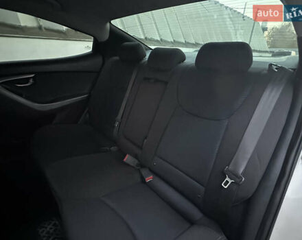 Хендай Элантра 2014 в Днепре (Днепропетровске) на Automoto.ua Серый Хендай Элантра, объемом двигателя 1.6 л и пробегом 95 тыс. км за 8800 $, фото 15 на Automoto.ua