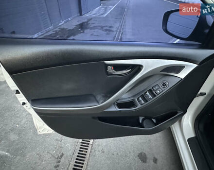 Хендай Элантра 2014 в Днепре (Днепропетровске) на Automoto.ua Серый Хендай Элантра, объемом двигателя 1.6 л и пробегом 95 тыс. км за 8800 $, фото 10 на Automoto.ua