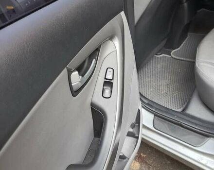 Серый Хендай Элантра, объемом двигателя 1.8 л и пробегом 126 тыс. км за 10500 $, фото 12 на Automoto.ua