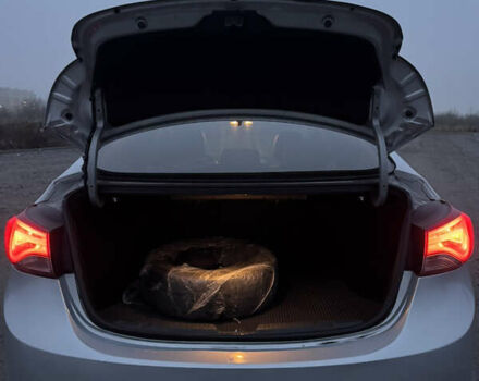 Серый Хендай Элантра, объемом двигателя 1.8 л и пробегом 258 тыс. км за 9000 $, фото 25 на Automoto.ua