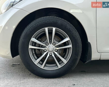 Хендай Элантра 2014 в Днепре (Днепропетровске) на Automoto.ua Серый Хендай Элантра, объемом двигателя 1.6 л и пробегом 95 тыс. км за 8800 $, фото 27 на Automoto.ua