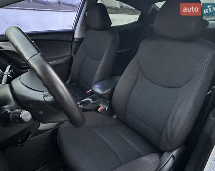 Хендай Элантра 2014 в Днепре (Днепропетровске) на Automoto.ua Серый Хендай Элантра, объемом двигателя 1.6 л и пробегом 95 тыс. км за 8800 $, фото 14 на Automoto.ua