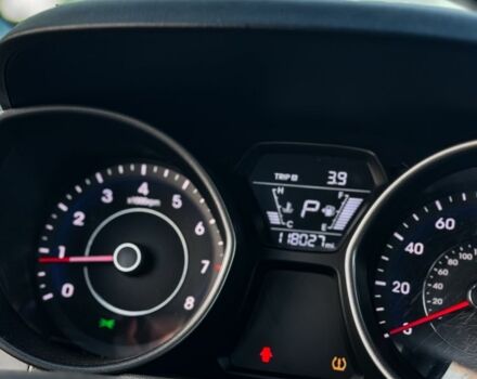 Сірий Хендай Елантра, об'ємом двигуна 1.8 л та пробігом 189 тис. км за 7500 $, фото 9 на Automoto.ua