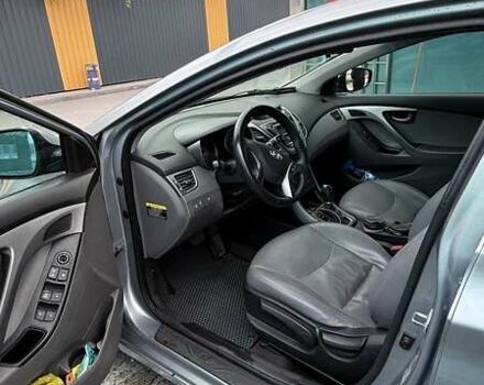 Сірий Хендай Елантра, об'ємом двигуна 1.8 л та пробігом 180 тис. км за 9400 $, фото 3 на Automoto.ua