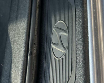 Сірий Хендай Елантра, об'ємом двигуна 1.8 л та пробігом 122 тис. км за 10350 $, фото 8 на Automoto.ua