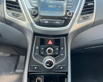 Сірий Хендай Елантра, об'ємом двигуна 1.8 л та пробігом 122 тис. км за 10350 $, фото 3 на Automoto.ua