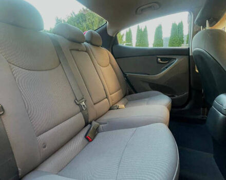 Хендай Элантра 2015 в Ровно на Automoto.ua Серый Хендай Элантра, объемом двигателя 1.8 л и пробегом 150 тыс. км за 9800 $, фото 5 на Automoto.ua