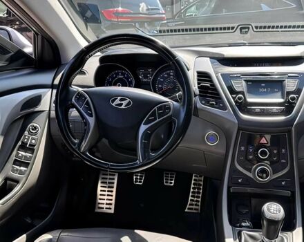 Серый Хендай Элантра, объемом двигателя 2 л и пробегом 76 тыс. км за 7600 $, фото 10 на Automoto.ua