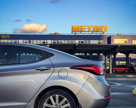 Сірий Хендай Елантра, об'ємом двигуна 1.8 л та пробігом 189 тис. км за 7500 $, фото 4 на Automoto.ua