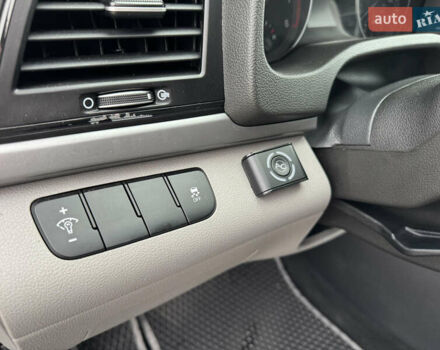 Серый Хендай Элантра, объемом двигателя 2 л и пробегом 135 тыс. км за 9999 $, фото 18 на Automoto.ua