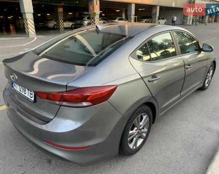 Сірий Хендай Елантра, об'ємом двигуна 2 л та пробігом 169 тис. км за 11700 $, фото 5 на Automoto.ua