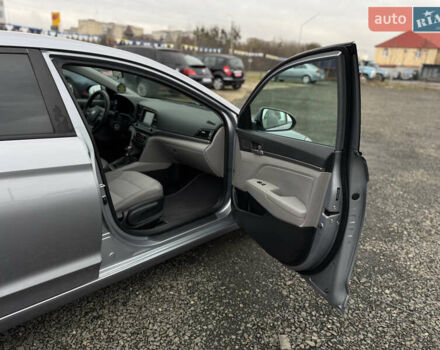 Серый Хендай Элантра, объемом двигателя 2 л и пробегом 135 тыс. км за 9999 $, фото 25 на Automoto.ua