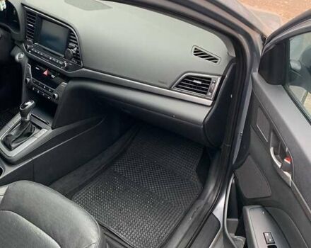 Серый Хендай Элантра, объемом двигателя 2 л и пробегом 122 тыс. км за 9500 $, фото 30 на Automoto.ua