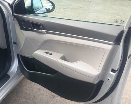 Серый Хендай Элантра, объемом двигателя 1.8 л и пробегом 380 тыс. км за 7800 $, фото 16 на Automoto.ua