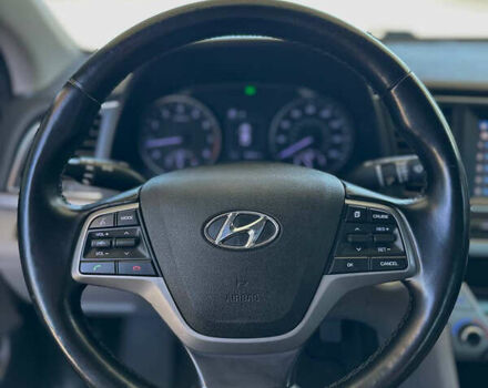 Хендай Элантра 2016 в Днепре (Днепропетровске) на Automoto.ua Серый Хендай Элантра, объемом двигателя 2 л и пробегом 199 тыс. км за 10999 $, фото 34 на Automoto.ua