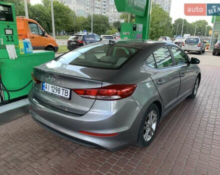 Сірий Хендай Елантра, об'ємом двигуна 2 л та пробігом 169 тис. км за 11700 $, фото 3 на Automoto.ua
