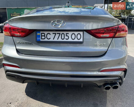 Серый Хендай Элантра, объемом двигателя 1.59 л и пробегом 110 тыс. км за 13000 $, фото 5 на Automoto.ua