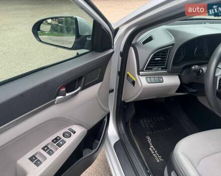 Серый Хендай Элантра, объемом двигателя 2 л и пробегом 173 тыс. км за 10850 $, фото 10 на Automoto.ua