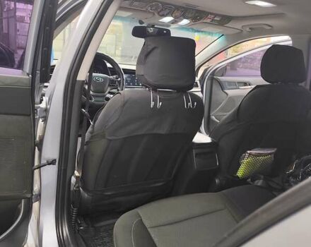 Серый Хендай Элантра, объемом двигателя 2 л и пробегом 179 тыс. км за 13800 $, фото 33 на Automoto.ua