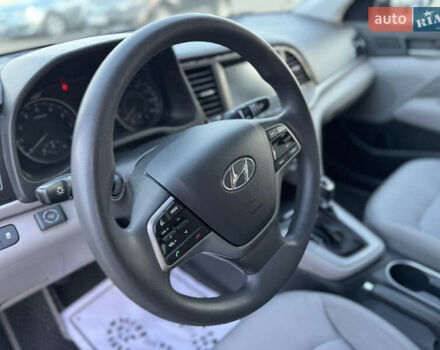 Сірий Хендай Елантра, об'ємом двигуна 2 л та пробігом 135 тис. км за 10899 $, фото 18 на Automoto.ua