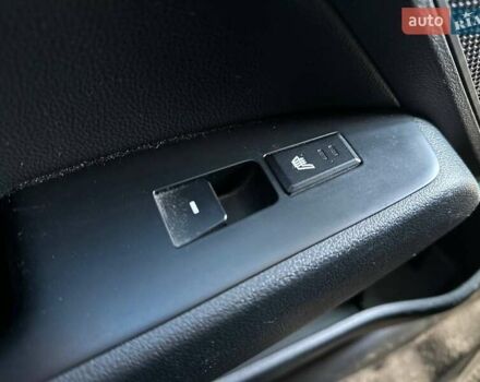 Серый Хендай Элантра, объемом двигателя 2 л и пробегом 122 тыс. км за 9500 $, фото 3 на Automoto.ua