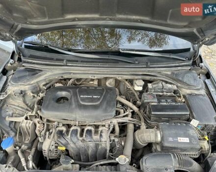 Серый Хендай Элантра, объемом двигателя 1.59 л и пробегом 179 тыс. км за 10699 $, фото 12 на Automoto.ua