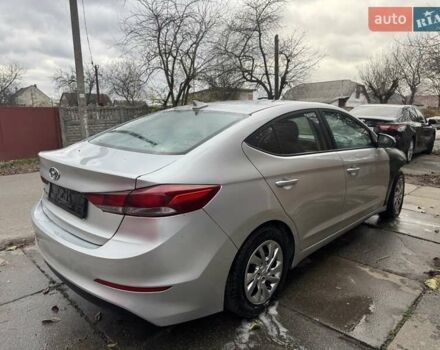 Серый Хендай Элантра, объемом двигателя 2 л и пробегом 150 тыс. км за 3800 $, фото 2 на Automoto.ua