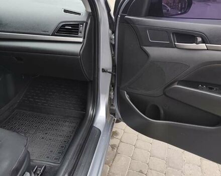 Серый Хендай Элантра, объемом двигателя 2 л и пробегом 179 тыс. км за 13800 $, фото 28 на Automoto.ua