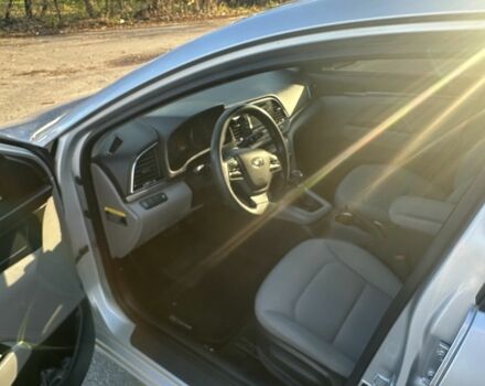 Серый Хендай Элантра, объемом двигателя 2 л и пробегом 186 тыс. км за 10500 $, фото 8 на Automoto.ua