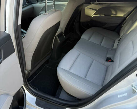 Серый Хендай Элантра, объемом двигателя 2 л и пробегом 138 тыс. км за 9900 $, фото 8 на Automoto.ua