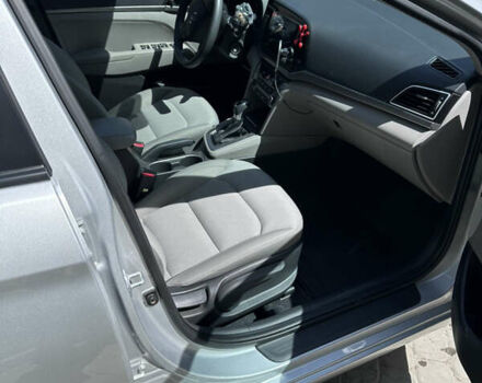 Серый Хендай Элантра, объемом двигателя 2 л и пробегом 110 тыс. км за 11500 $, фото 8 на Automoto.ua