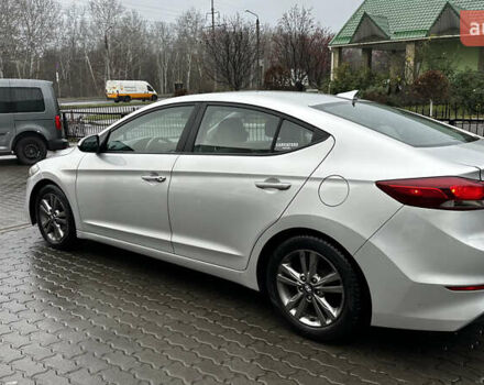 Серый Хендай Элантра, объемом двигателя 2 л и пробегом 190 тыс. км за 10200 $, фото 1 на Automoto.ua