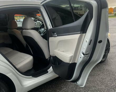 Серый Хендай Элантра, объемом двигателя 2 л и пробегом 136 тыс. км за 10700 $, фото 11 на Automoto.ua