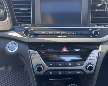 Хендай Элантра 2016 в Киеве на Automoto.ua Серый Хендай Элантра, объемом двигателя 2 л и пробегом 70 тыс. км за 14000 $, фото 15 на Automoto.ua