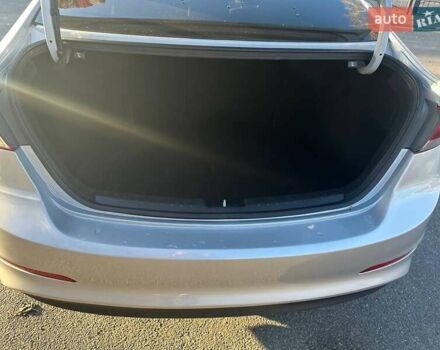 Серый Хендай Элантра, объемом двигателя 2 л и пробегом 185 тыс. км за 10500 $, фото 14 на Automoto.ua