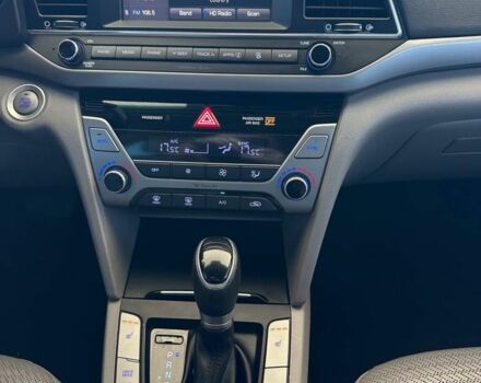 Серый Хендай Элантра, объемом двигателя 2 л и пробегом 199 тыс. км за 11299 $, фото 16 на Automoto.ua